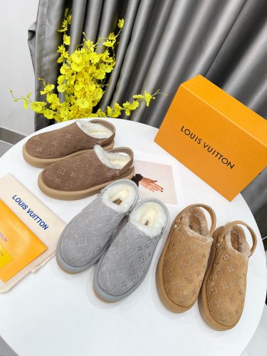 Women flat fur shoes,size 35-41，SS88-732-734