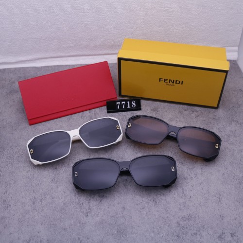 Blue light blocking sunglasses with the box and case ,G25-493-495