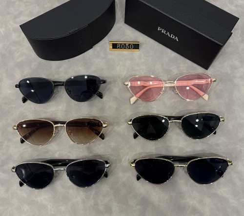 Blue light blocking sunglasses with the box and case ,G25-903-908