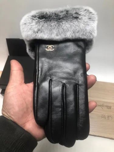 Women's fur leather gloves, with box