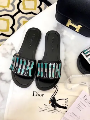Flat leather sandals slippers , size 34-42 ,with box, SS50-1027