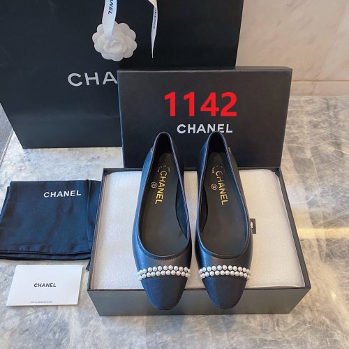Women flat shoes, size 35-40, with box, SS60-1142-1143
