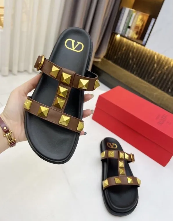 Flat leather sandals slippers , size 35-40 ,with box, SS70-1226-1231