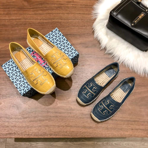 Women flat shoes ,size 35-40 ,with box, SS60-1604-1605