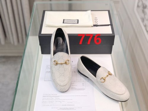 flat shoes  size 35-44,with box, SS60-776