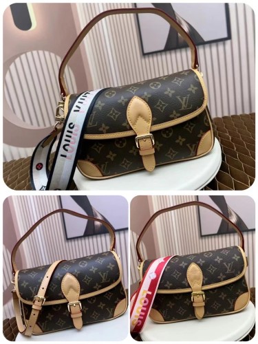 Canvas  leather  bag ,5A,size 24x15x9cm, no box, B110-258-260