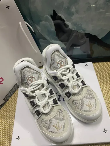 women flat sneakers shoes, size 35-41, with box , SS110-163