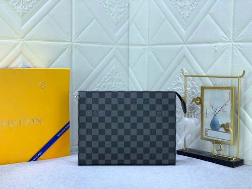 Leather bag ,5A , size 26x20x5cm ,no box,  B68-6071