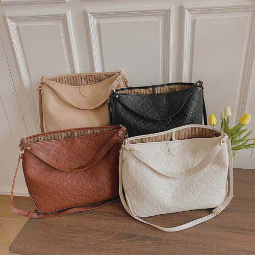 PU leather  bag , budget, no box, size 40x32x13cm , B35-1024-1027