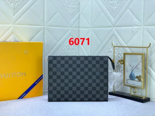 Leather bag ,5A , size 26x20x5cm ,no box,  B68-6071
