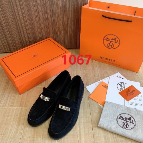 Women flat shoes, size 35-42, with box, SS70-1067