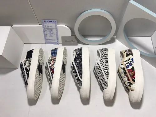 Women flat sneakers shoes, size 35-40, with box,  SS80-133-142