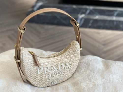 Straw raffia leather bag ,3A , size 22x12cm,no box,  B75-2990