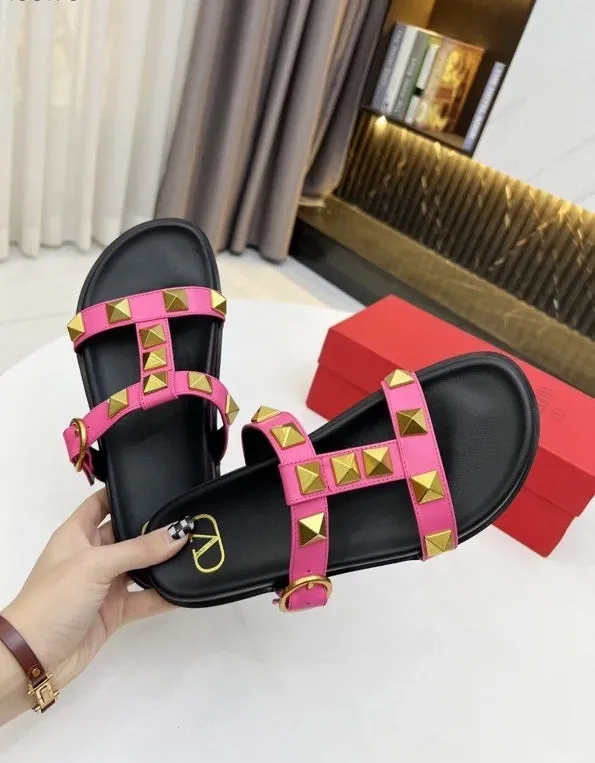 Flat leather sandals slippers , size 35-40 ,with box, SS70-1226-1231