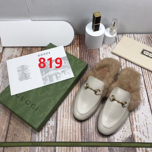 flat fur shoes, size 35-44, with box, SS70-819