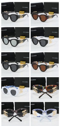 Blue light blocking sunglasses with the box and case ,G25-638-647