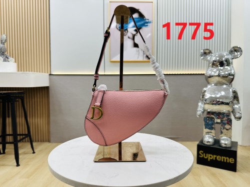 Leather bag ,5A , size 20x19x4cm ,no box,  B88-1775