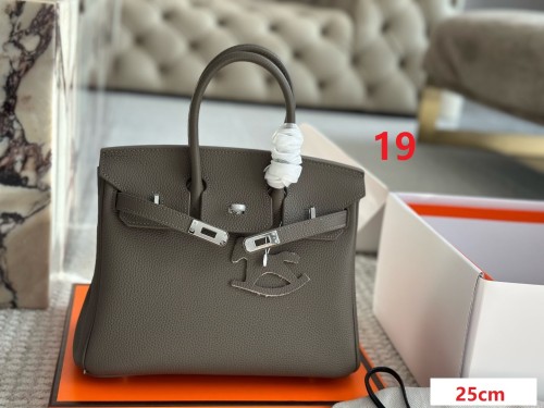 Leather bag ,5A ,size 25cm,no box,  B110-19