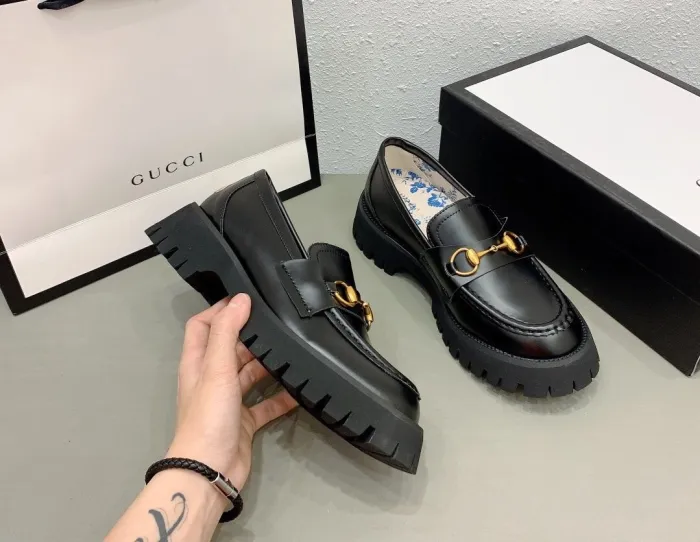 women flat shoes, size 35-39, with box , SS60-1039