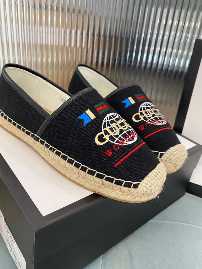 Women flat shoes ,size 35-41 ,with box, SS60-1518