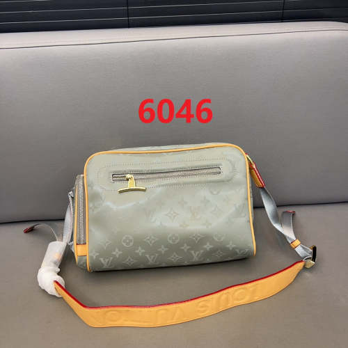 Split Leather  bag ,3A , size 35*26cm and 27*17cm ,no box,  B68-6046-6047