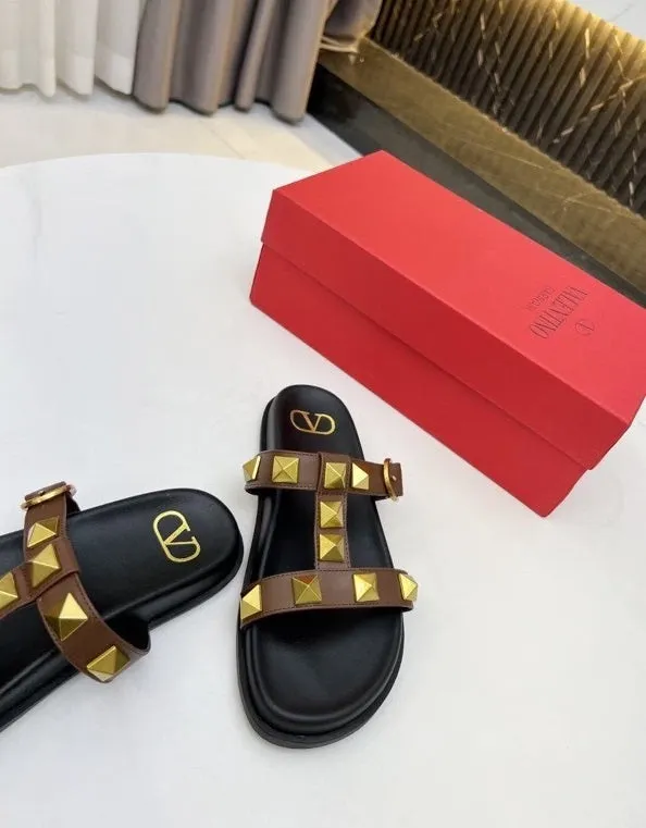 Flat leather sandals slippers , size 35-40 ,with box, SS70-1226-1231