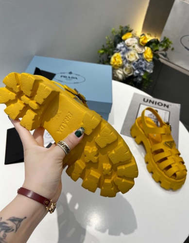 Flat sandals slippers , size 35-40 ,with box, SS70-1294