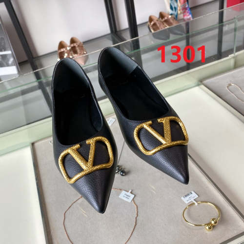 Women flat shoes, size 35-40, with box, SS60-1301-1302