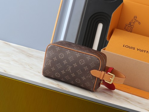 Leather bag ,5A ,size 23x13x12cm,no box,  B75-146