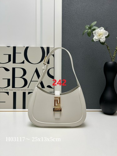 H03117 Canvas leather  bag ,5A,size 25x13x5cm, no box, B110-242