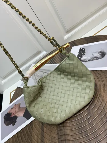 Leather bag ,5A ,size 20x33x4cm,no box,  B110-14
