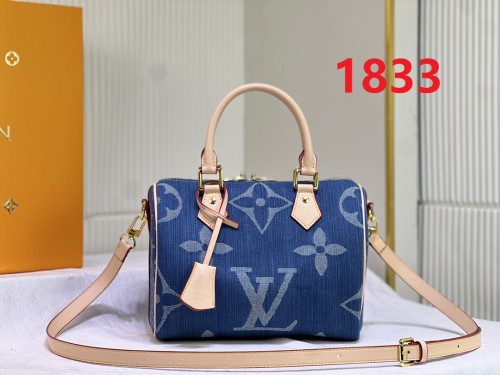 Split leather bag ,AAAA , size 25x19x15cm,no box,  B88-1833