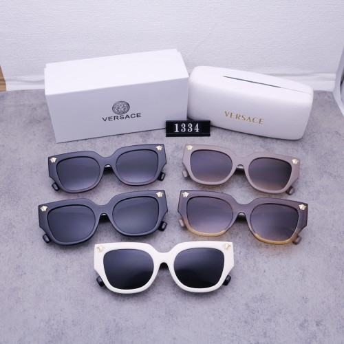 Blue light blocking sunglasses with the box and case ,G25-2612-2616