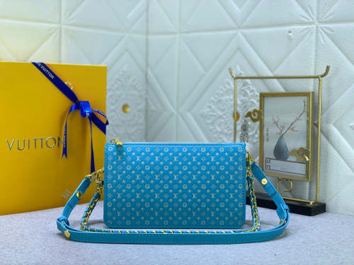 Split Leather  bag ,5A , size 21.5x12.5x5cm ,no box,  B110-132