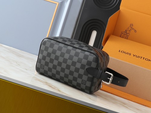 Leather bag ,5A ,size 23x13x12cm,no box,  B75-145