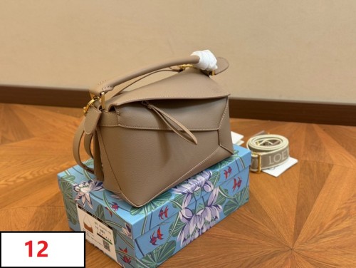 Leather bag ,4A ,size 24x18cm,no box,  B88-12-23