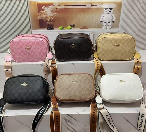 PU leather bag ,budget , size 22X15X9.5cm,no box,  B28-99-104