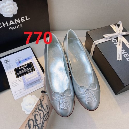 women flat ballet shoes, size 35-42,  with box, SS50-770