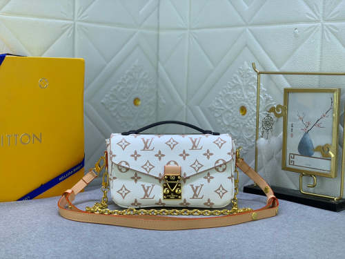Canvas leather  bag ,5A,size 21.5x13.5x6cm, no box, B110-180