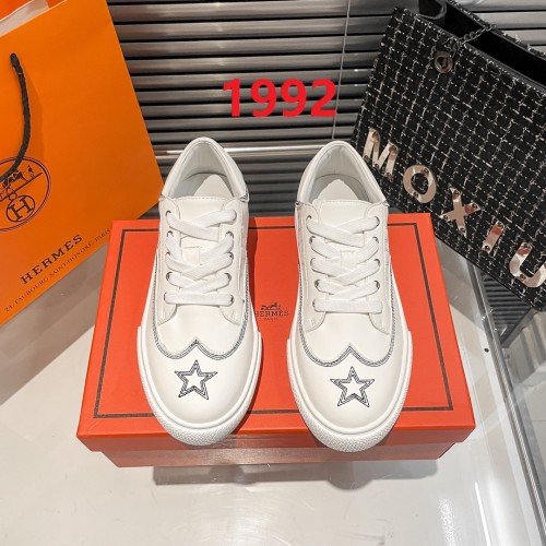 Women runner flat shoes,  size 35-40, SS70-1992-1994