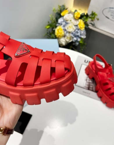 Flat sandals slippers , size 35-40 ,with box, SS70-1296