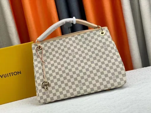 Leather  bag ,5A , size 46x32x24cm ,no box,  B110-118-119