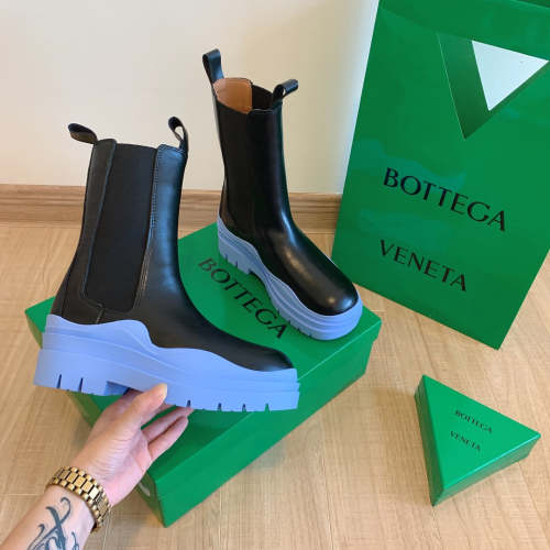 women boot shoes, size 35-40, with box, SS80-304