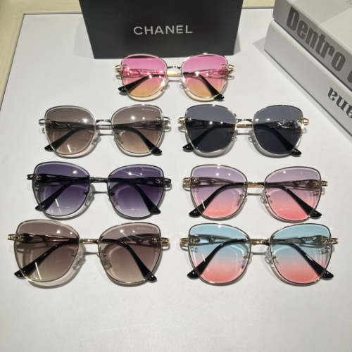 Blue light blocking sunglasses with the box and case ,G25-2441-2447