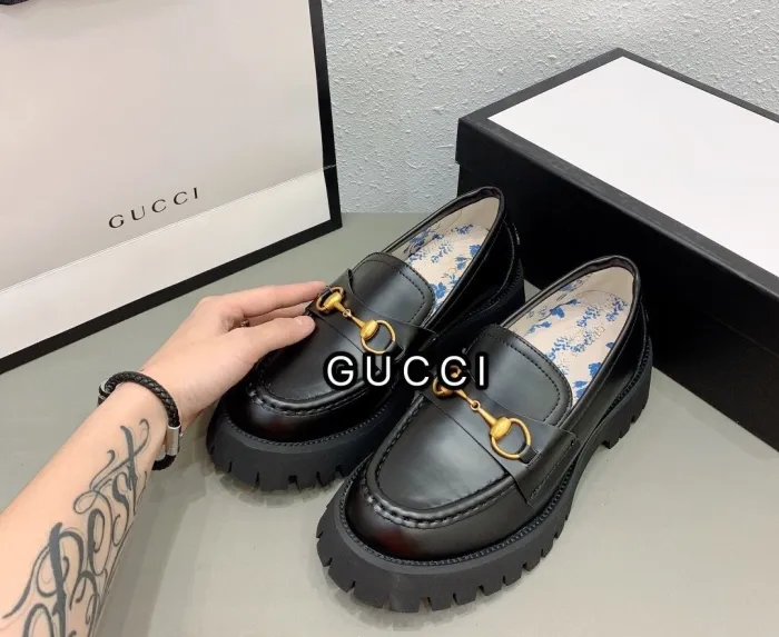 women flat shoes, size 35-39, with box , SS60-1039