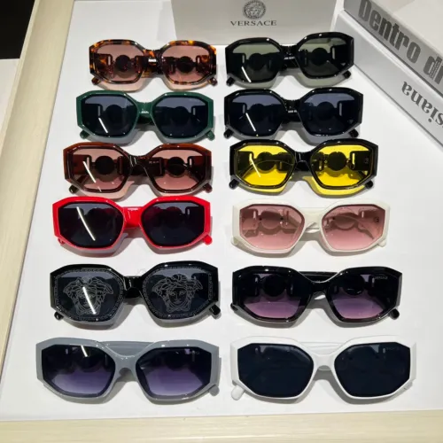 Blue light blocking sunglasses with the box and case ,G25-2294-2305