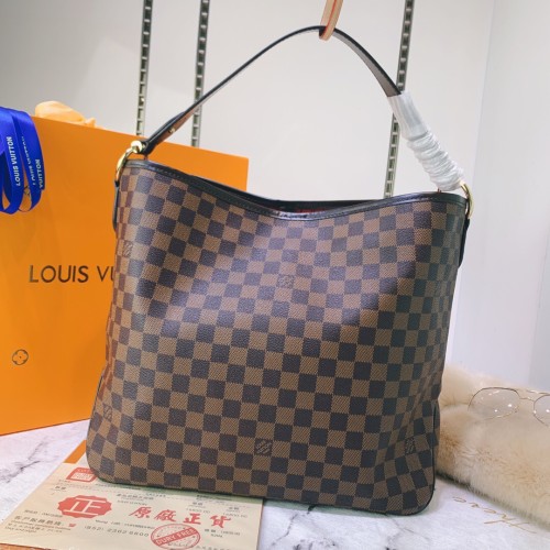 canvas and leather bag, top quality,no box,with dust bag size 41-33-15cm, B110