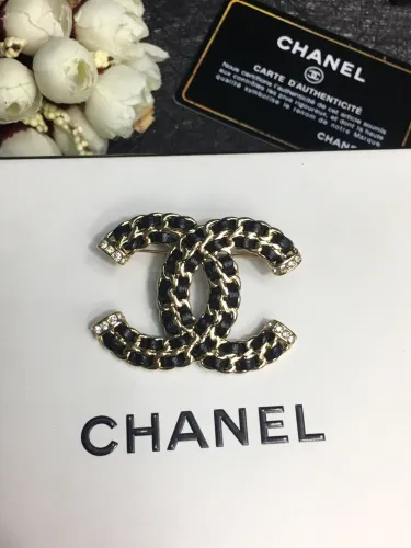 brooch jewelry ,with box, J20-456
