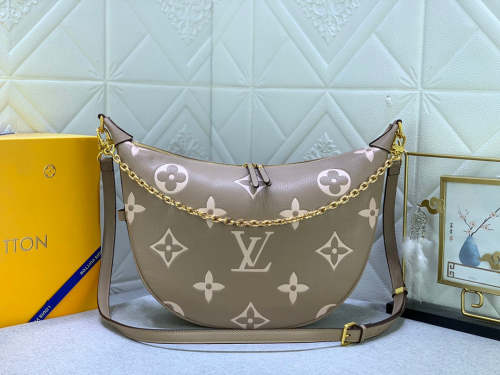 Leather bag ,5A ,no box,size 38X26X10cm,B110-164