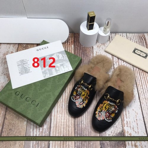 flat fur shoes, size 35-44, with box, SS70-812